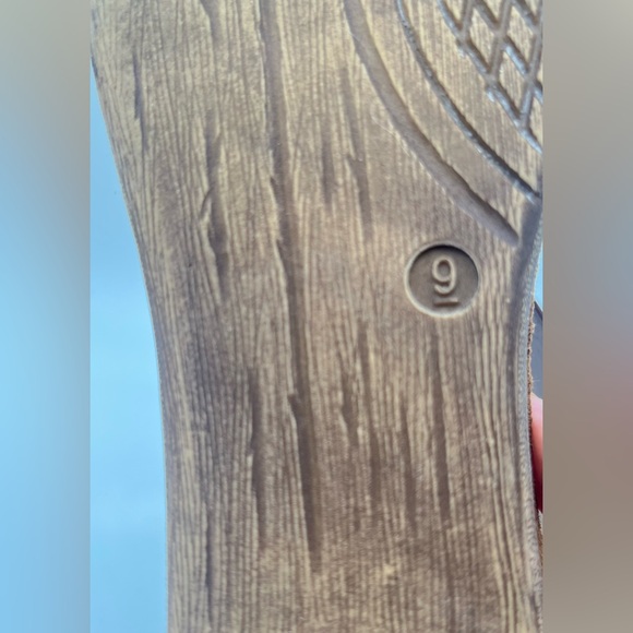 Pierre Dumas Women's Kori Faux Leather Dark Brown Flat Sandals Size 9 - Picture 14 of 14